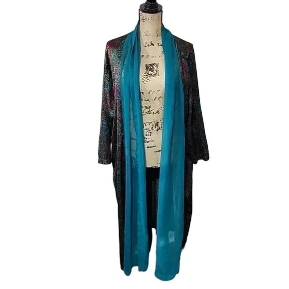 VICTORIA'S Secret Vintage Paisley Print Long Satin and Sheer robe. Size Medium - Picture 4 of 13